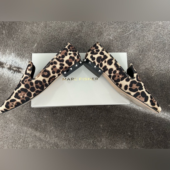 Marc Fisher animal print velvet loafer - 8.5 - worn once as new - Picture 2 of 3